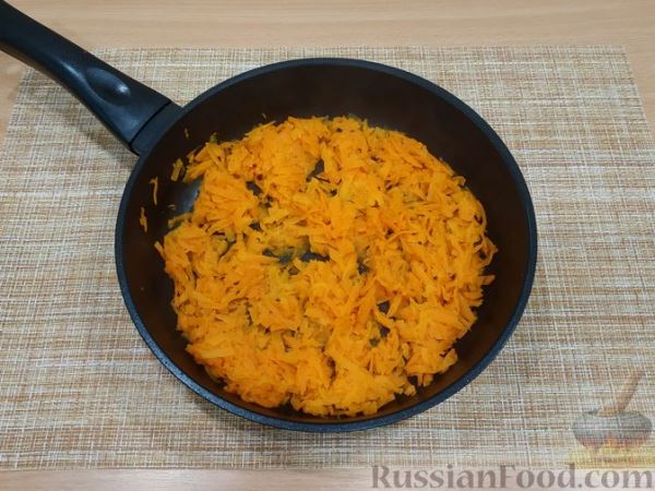 Лепёшка с морковно-сырной начинкой (на сковороде)